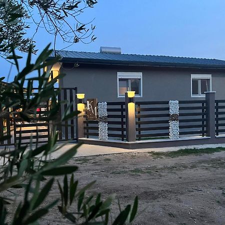 K&M Villas Nea Kallikrateia エクステリア 写真