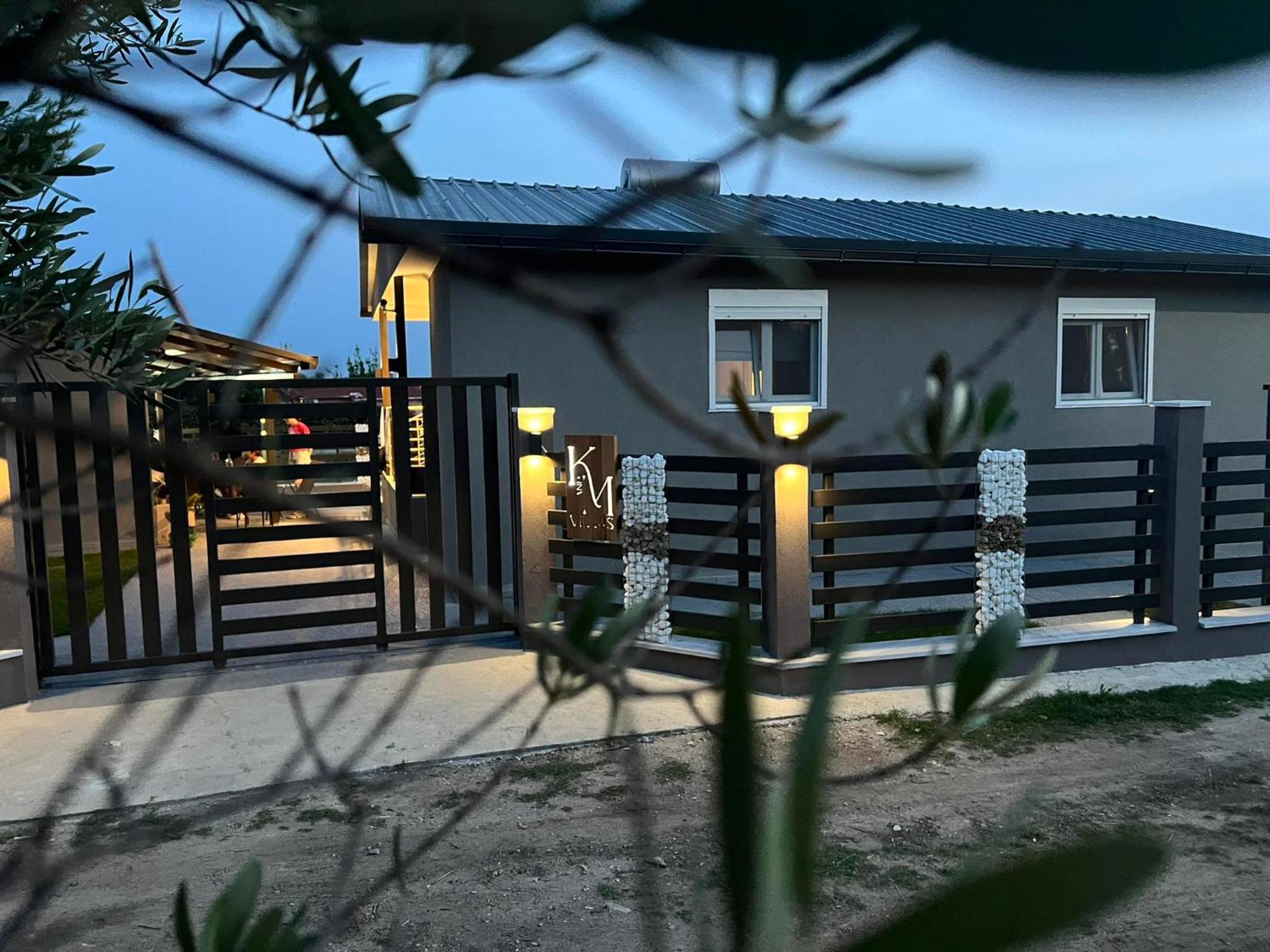 K&M Villas Nea Kallikrateia エクステリア 写真