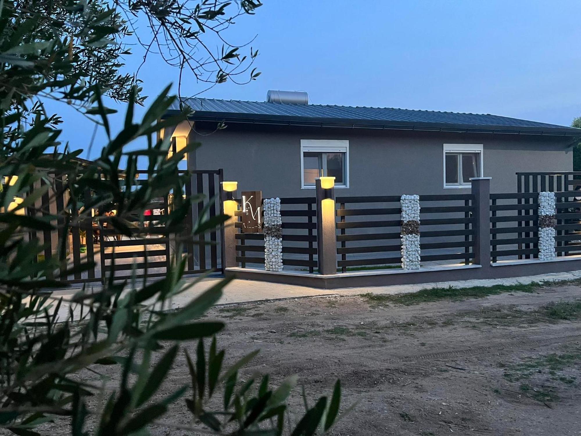 K&M Villas Nea Kallikrateia エクステリア 写真